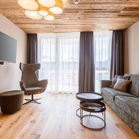 Zillertal Suites Fuegen By Alps Resorts Ngoại thất bức ảnh