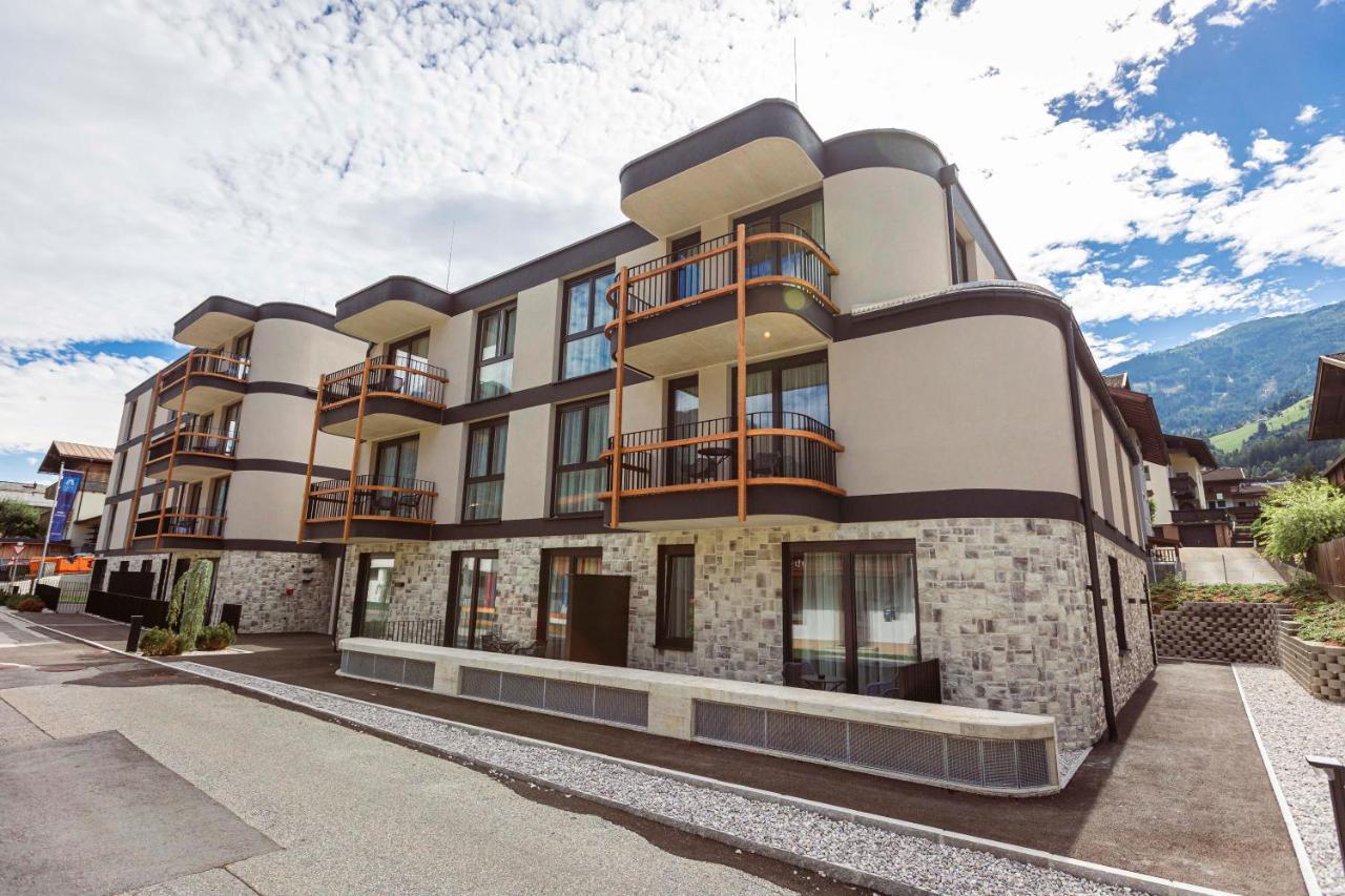 Zillertal Suites Fuegen By Alps Resorts Ngoại thất bức ảnh